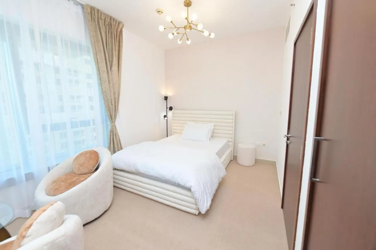 La Vista Holiday Home ドバイ 0*,  アラブ首長国連邦