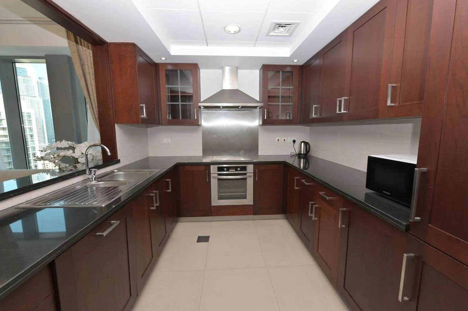 דובאי La Vista Holiday Home