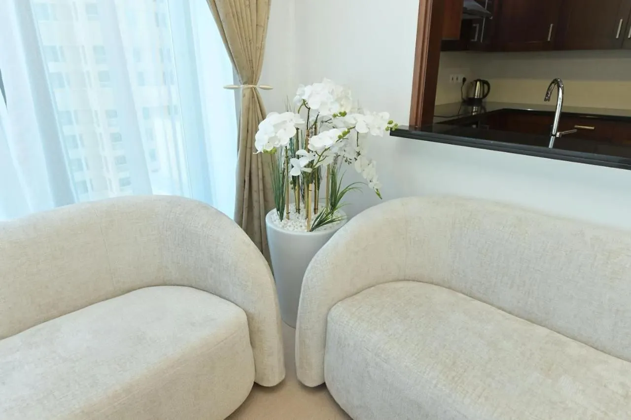La Vista Holiday Home ドバイ アラブ首長国連邦