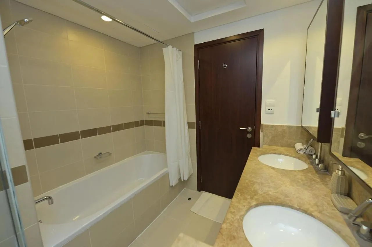 アパート La Vista Holiday Home ドバイ